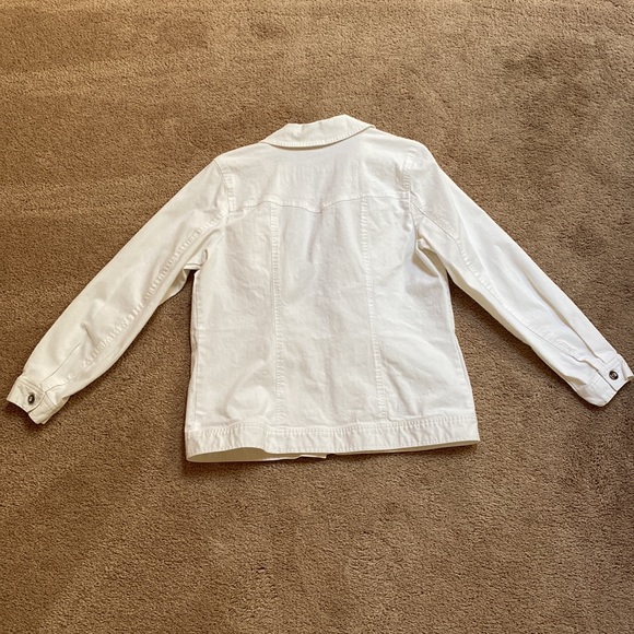 D&co white denim jacket with rhinestone buttons - Picture 4 of 5